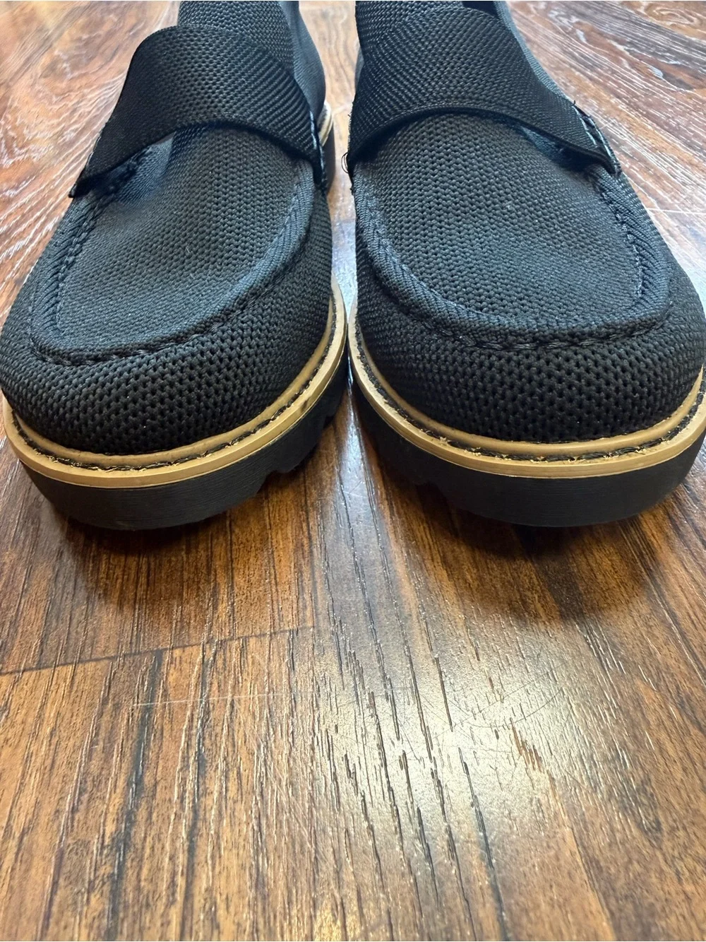 Taryn Rose Black Knit Slip-On Loafers